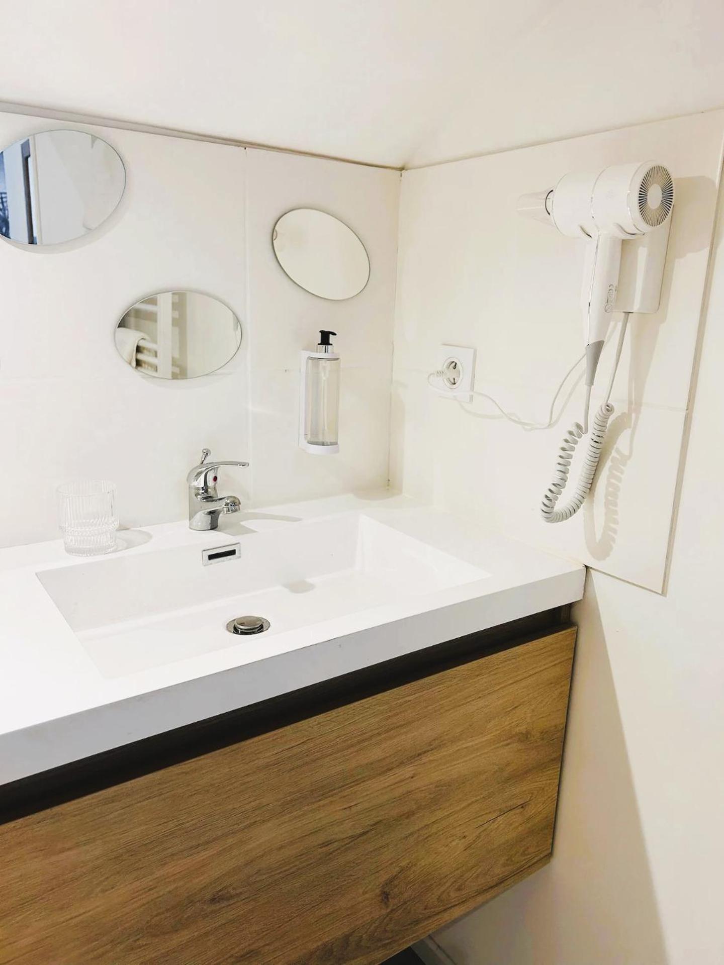Loft Dyane - Le Meridien #Parking #Lave-Linge #Clim #Netflix ชาร์บอนนิแยร์-เลส์-แบ็งส์ ภายนอก รูปภาพ