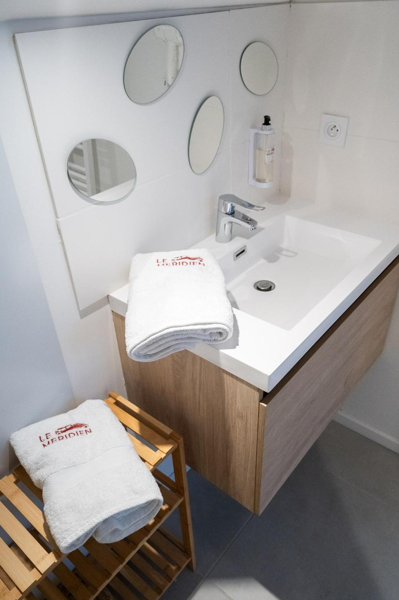 Loft Dyane - Le Meridien #Parking #Lave-Linge #Clim #Netflix ชาร์บอนนิแยร์-เลส์-แบ็งส์ ภายนอก รูปภาพ